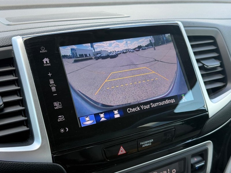 Honda Ridgeline Vehicle Full-screen Gallery Image 18