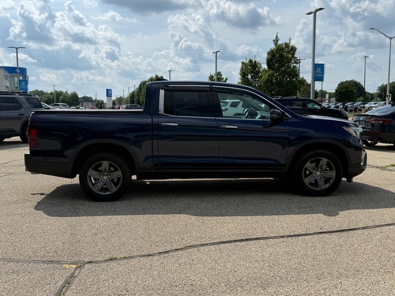 Honda Ridgeline Vehicle Image 2