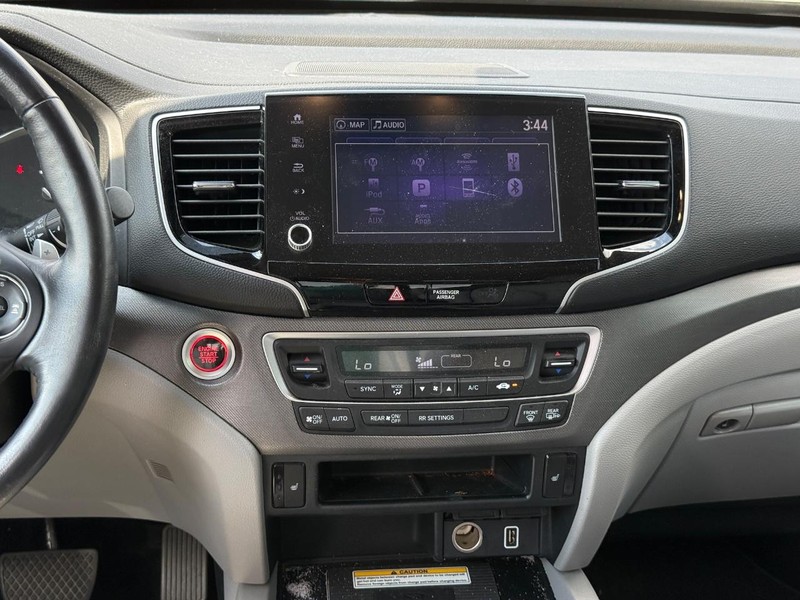 Honda Ridgeline Vehicle Image 8