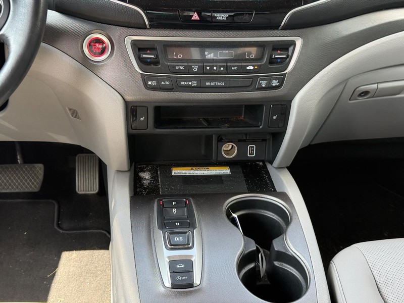 Honda Ridgeline Vehicle Image 9