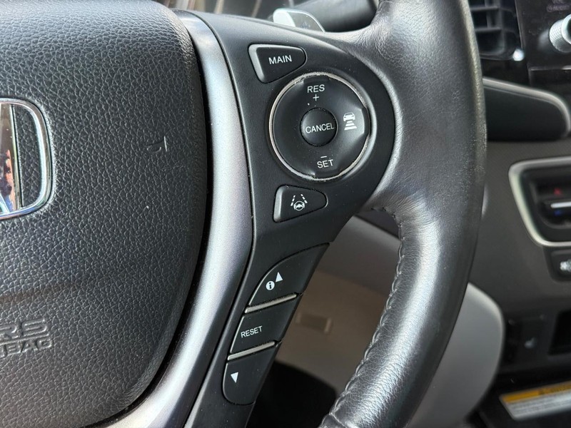 Honda Ridgeline Vehicle Image 14