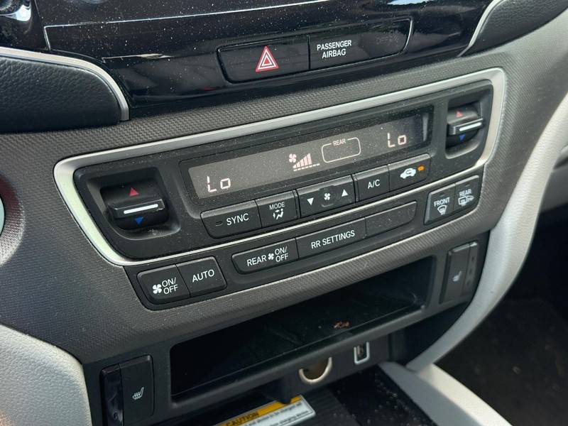 Honda Ridgeline Vehicle Image 18