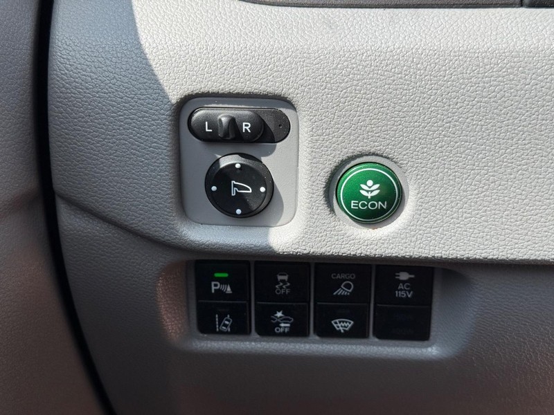Honda Ridgeline Vehicle Image 20