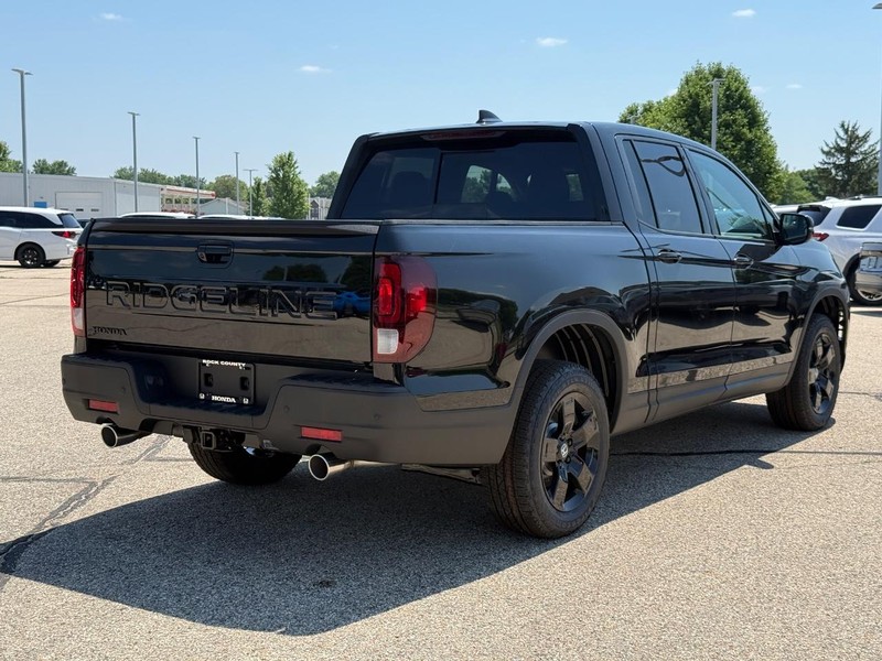 Honda Ridgeline Vehicle Image 3