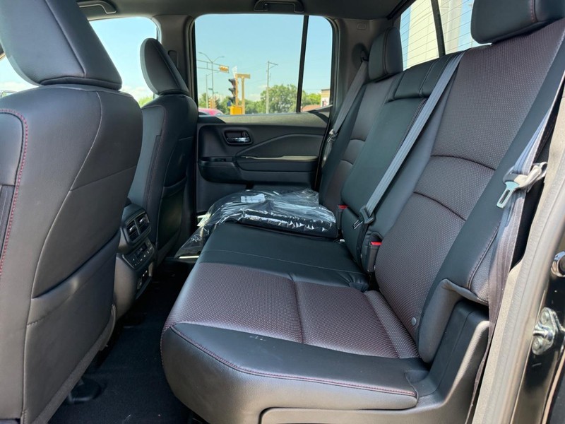 Honda Ridgeline Vehicle Image 9
