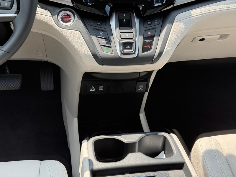 Honda Odyssey Vehicle Image 13