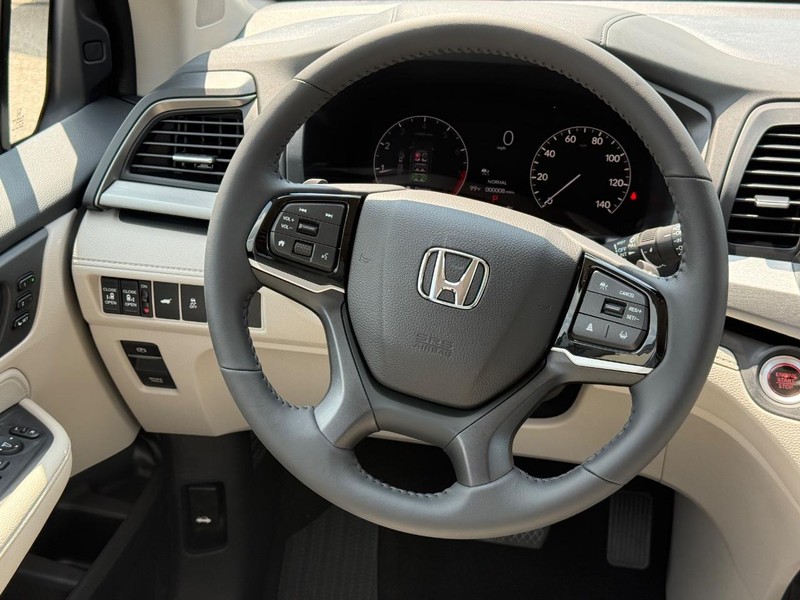 Honda Odyssey Vehicle Image 14