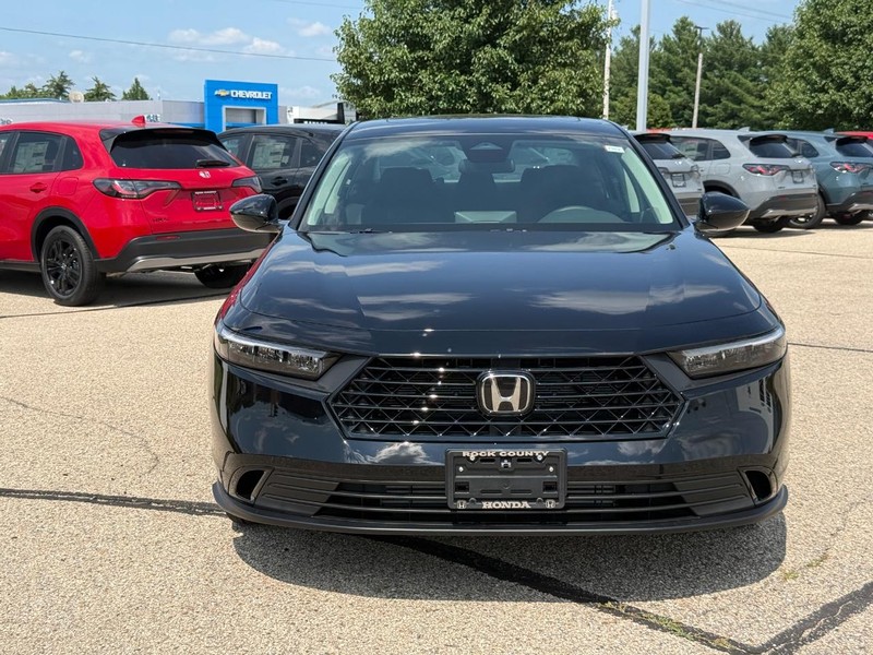 Honda Accord Sedan Vehicle Image 8