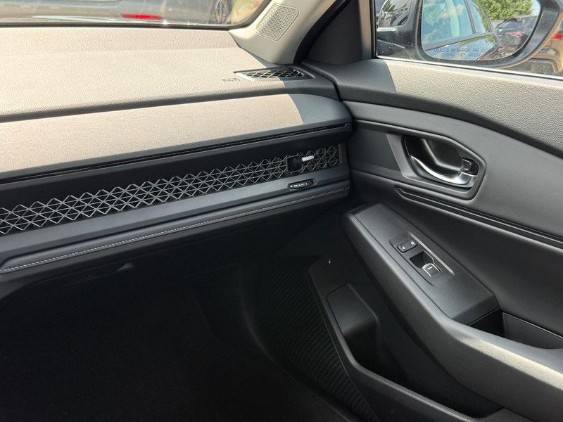 Honda Accord Sedan Vehicle Image 14
