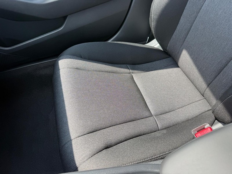 Honda Accord Sedan Vehicle Image 20