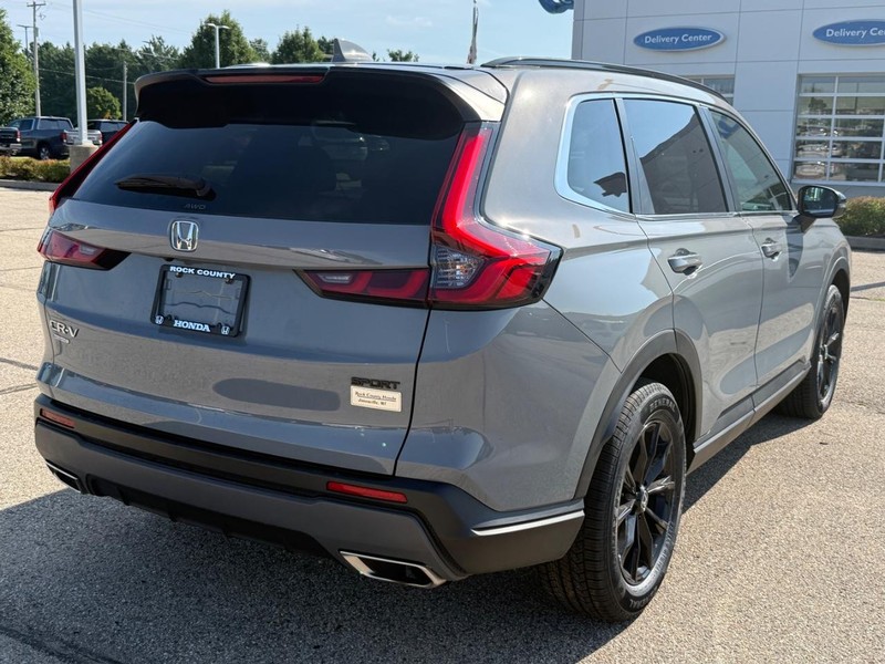 Honda CR-V Hybrid Vehicle Image 3