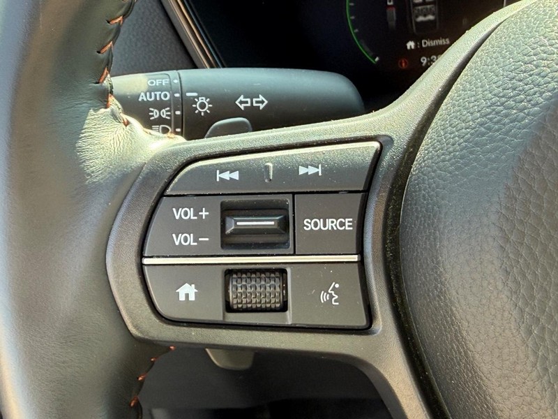 Honda CR-V Hybrid Vehicle Image 16