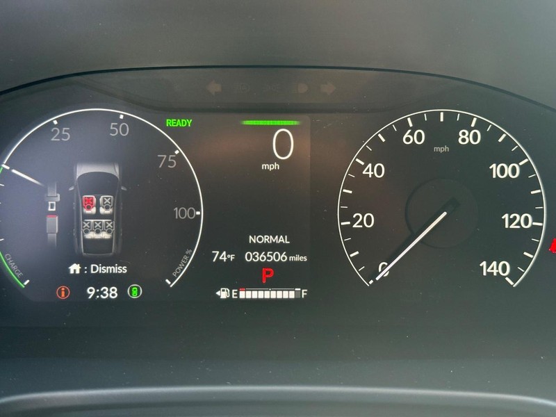 Honda CR-V Hybrid Vehicle Image 18