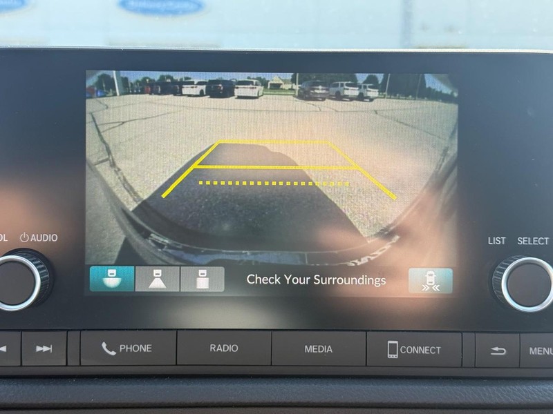 Honda CR-V Hybrid Vehicle Image 19