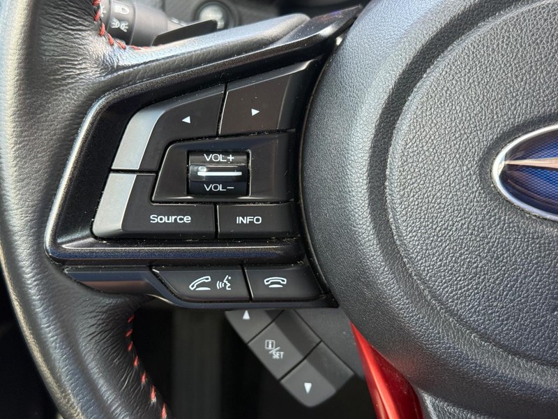 Subaru Forester Vehicle Full-screen Gallery Image 15