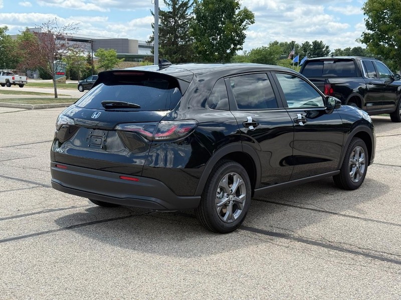 Honda HR-V Vehicle Image 3