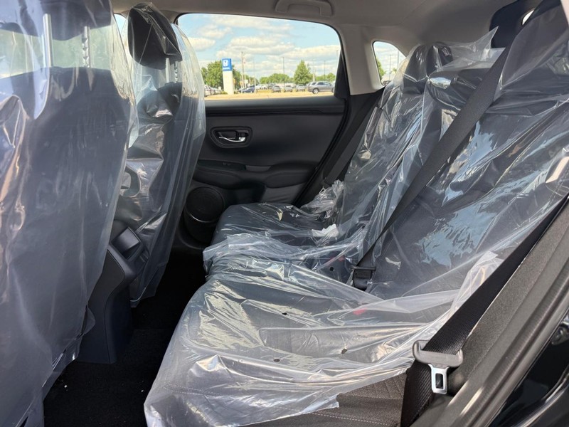 Honda HR-V Vehicle Image 9