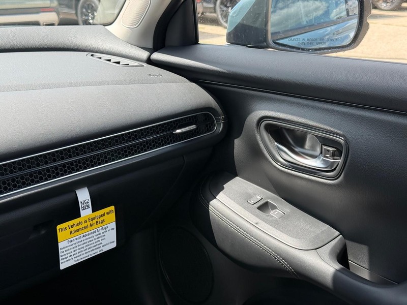 Honda HR-V Vehicle Image 14