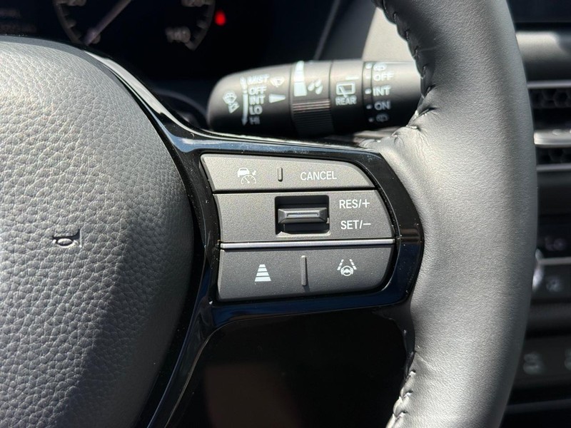 Honda HR-V Vehicle Image 16