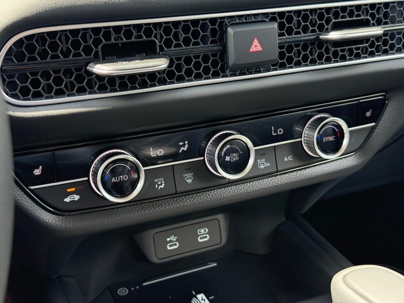 Honda HR-V Vehicle Image 18