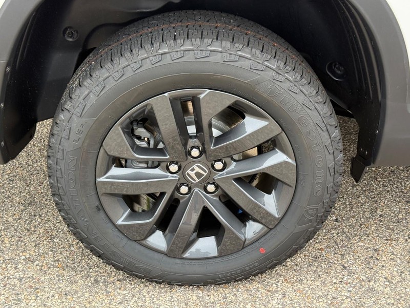 Honda Ridgeline Vehicle Image 4