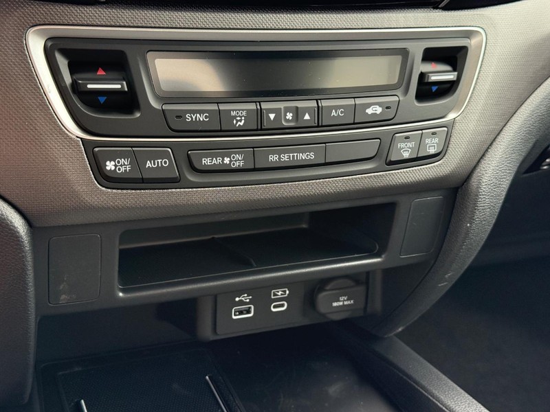 Honda Ridgeline Vehicle Image 13