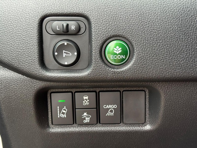 Honda Ridgeline Vehicle Image 16