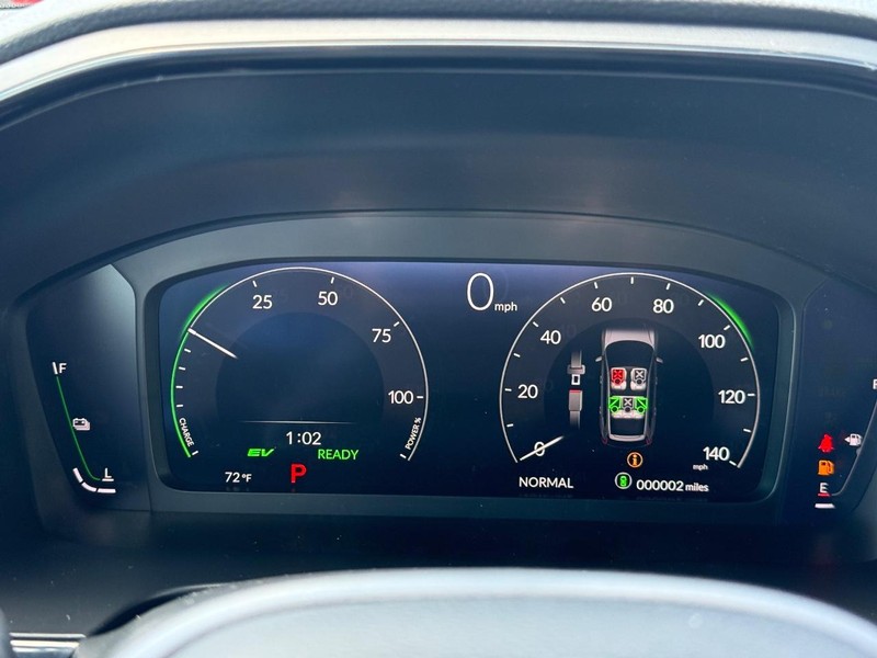 Honda CR-V Hybrid Vehicle Image 17