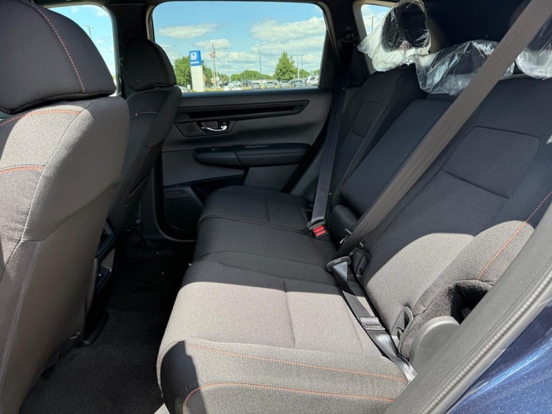 Honda CR-V Hybrid Vehicle Image 9