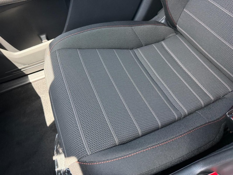 Honda CR-V Hybrid Vehicle Image 20