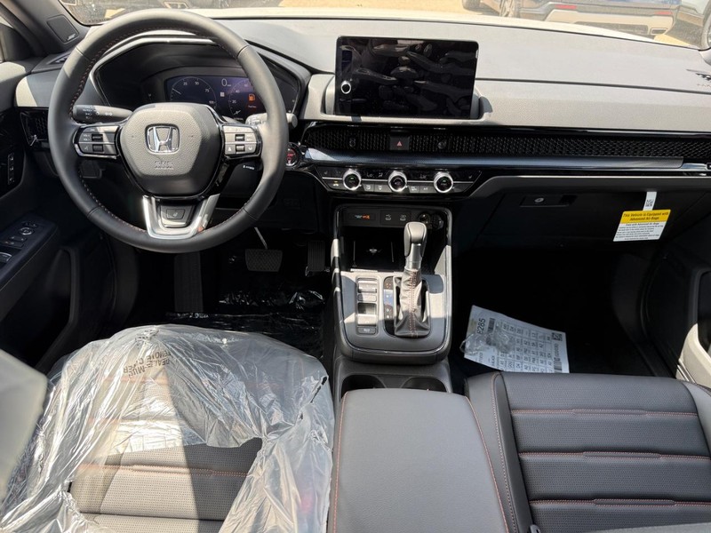 Honda CR-V Hybrid Vehicle Image 10