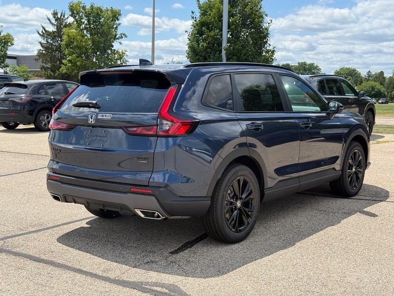 Honda CR-V Hybrid Vehicle Image 3