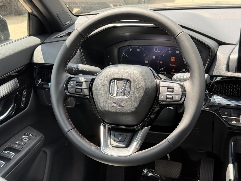 Honda CR-V Hybrid Vehicle Image 13