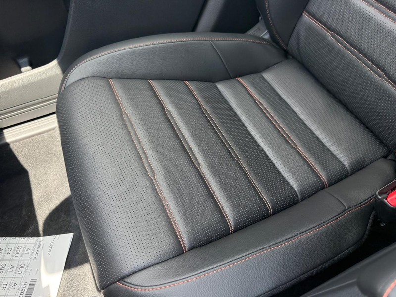 Honda CR-V Hybrid Vehicle Image 20