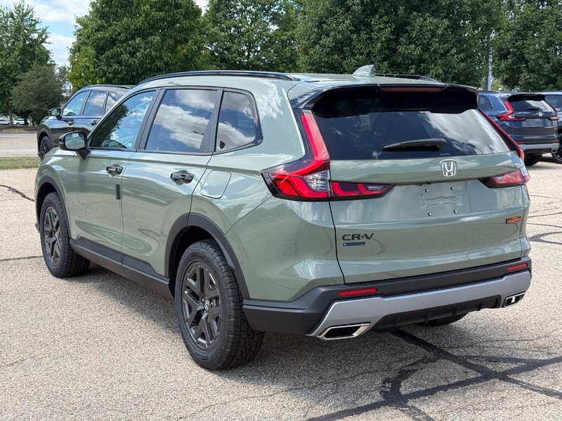 Honda CR-V Hybrid Vehicle Image 5