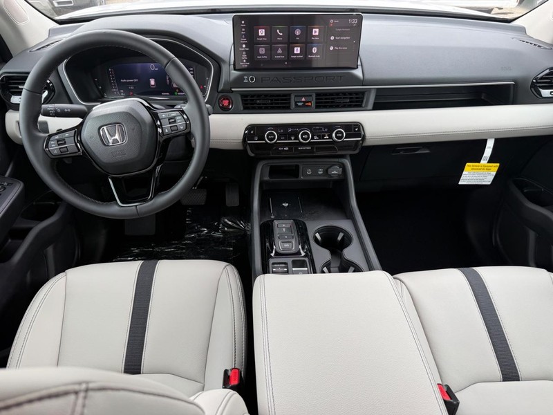 Honda Passport Vehicle Image 9