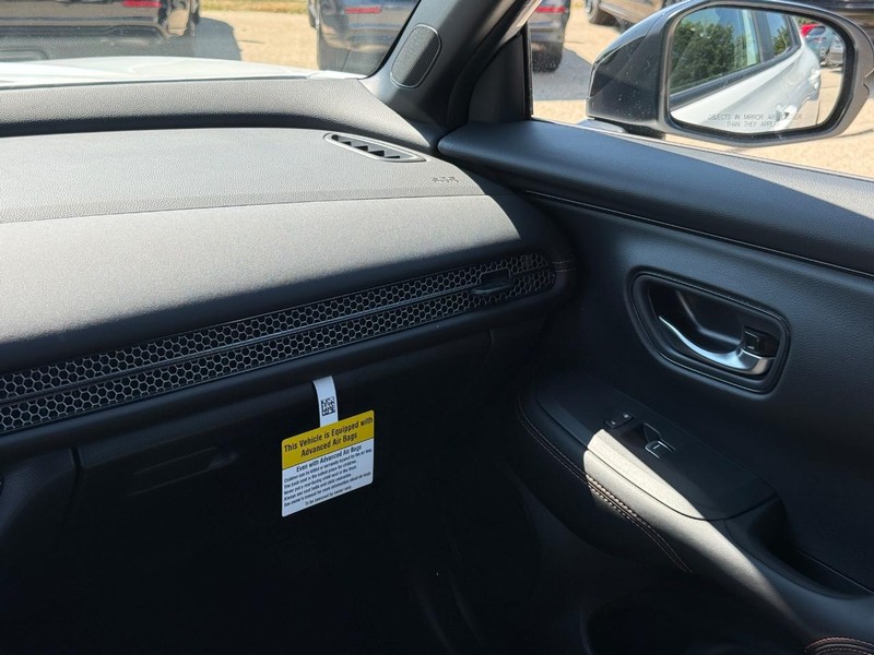 Honda HR-V Vehicle Image 14