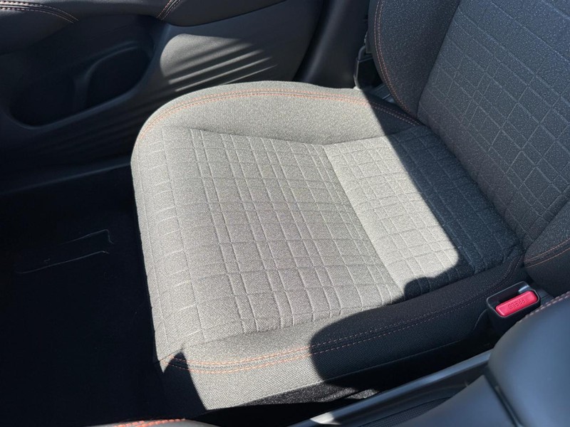 Honda HR-V Vehicle Image 20