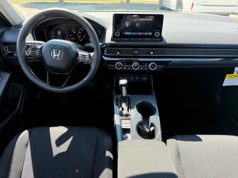 Honda Civic Sedan Vehicle Image 10