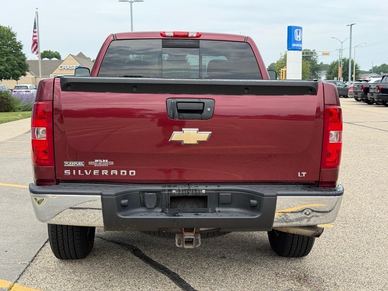Chevrolet Silverado 1500 Vehicle Image 4