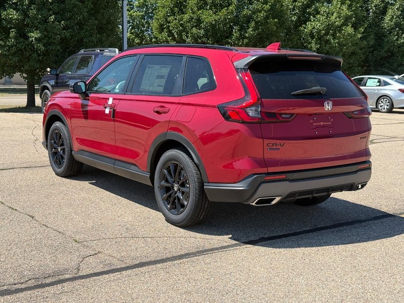 Honda CR-V Hybrid Vehicle Image 5