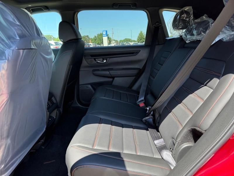 Honda CR-V Hybrid Vehicle Image 9