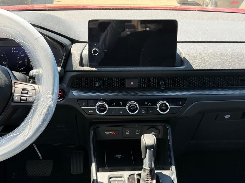 Honda CR-V Hybrid Vehicle Image 11