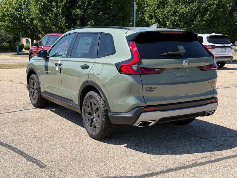Honda CR-V Hybrid Vehicle Image 5