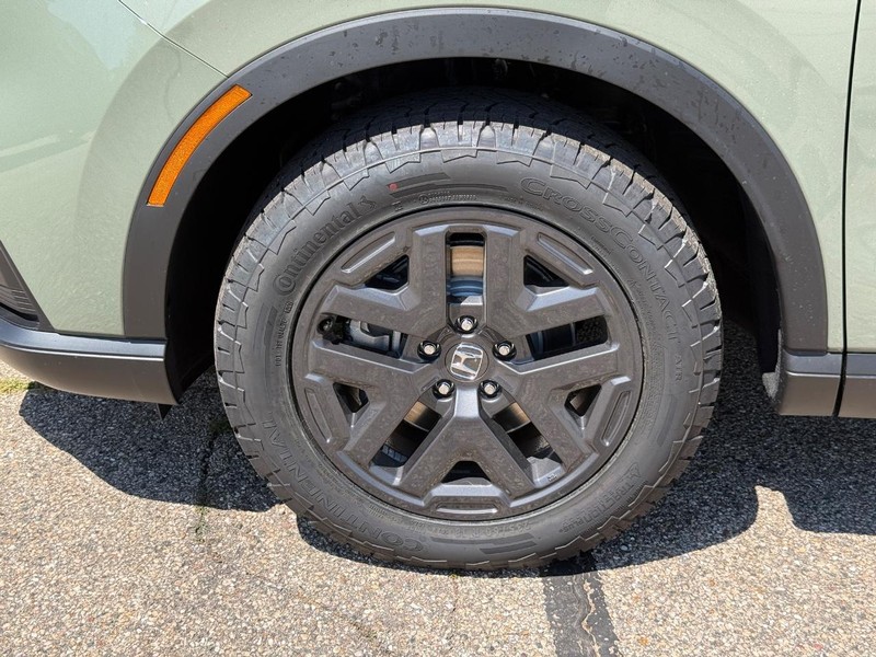 Honda CR-V Hybrid Vehicle Image 6