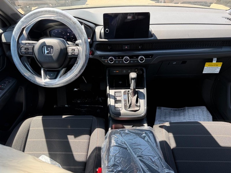 Honda CR-V Hybrid Vehicle Image 10