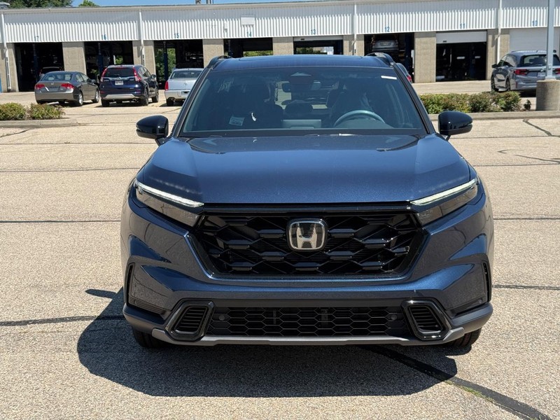 Honda CR-V Hybrid Vehicle Image 8