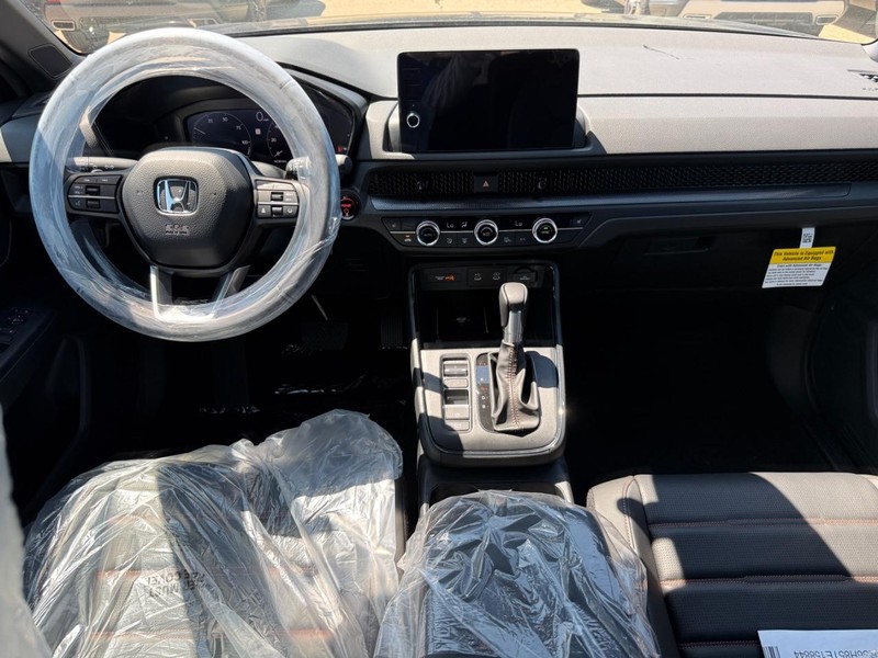 Honda CR-V Hybrid Vehicle Image 10