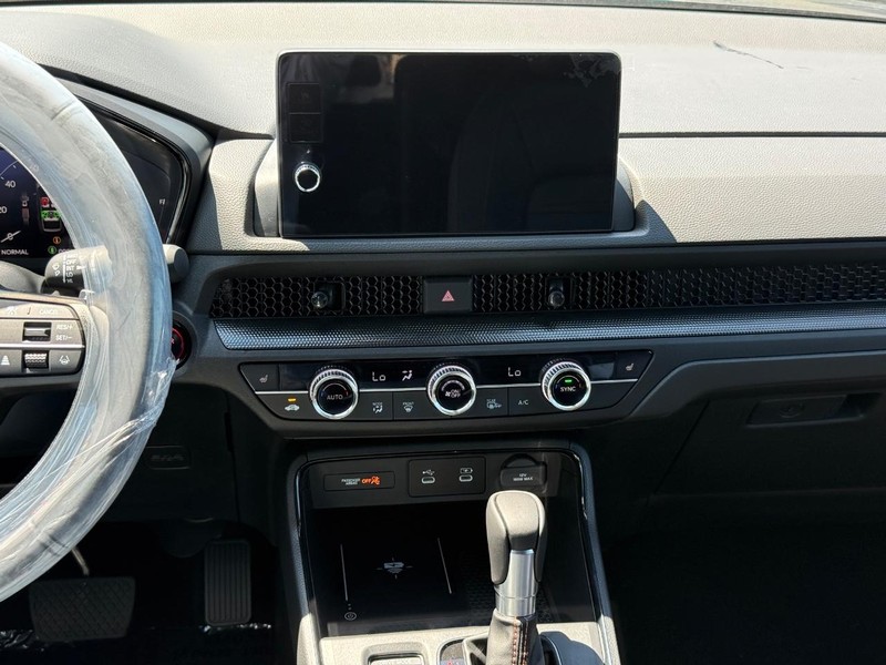 Honda CR-V Hybrid Vehicle Image 11