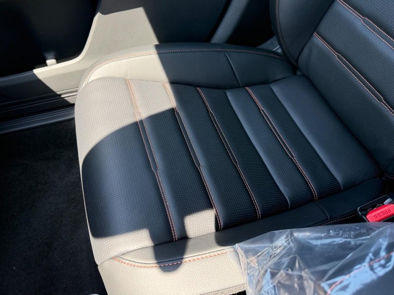 Honda CR-V Hybrid Vehicle Image 20